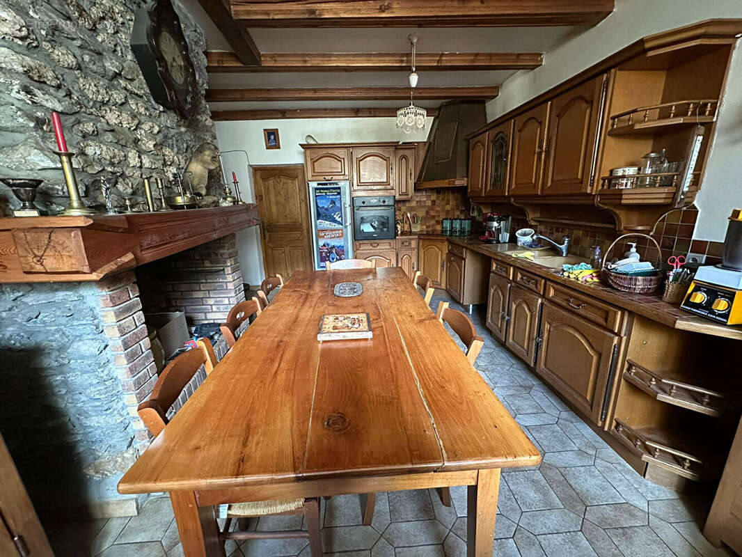 Appartement de caractère au coeur d'Arêches avec garage - photo 3