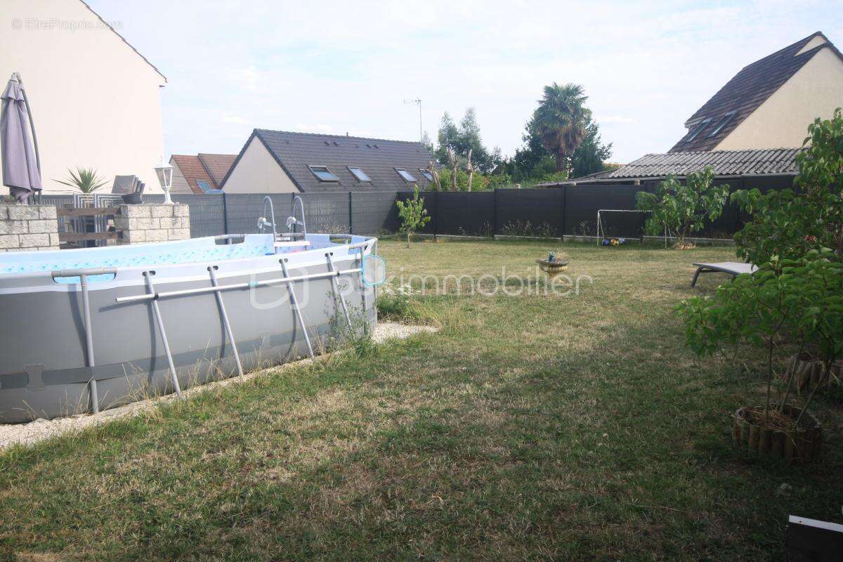 Maison à SAINT-GERMAIN-LES-ARPAJON