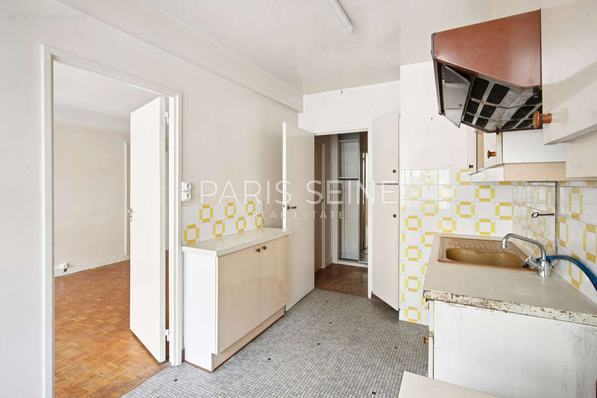 Appartement à PARIS-15E
