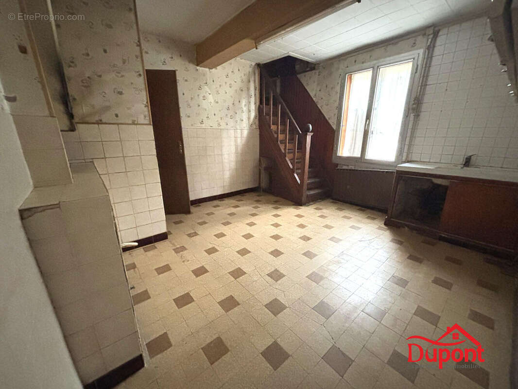 Maison 68 m² à Fumay  - photo 4