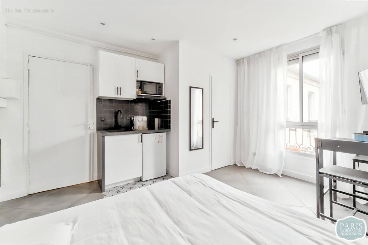 Appartement à PARIS-15E