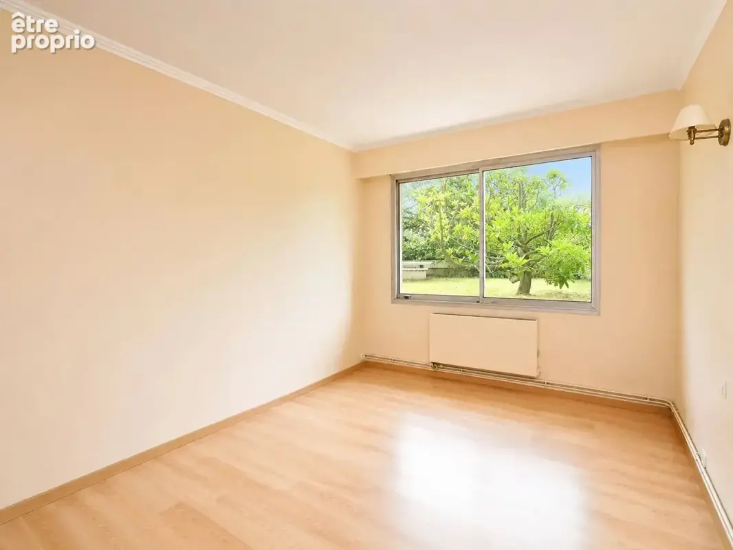 Croissy-sur-seine - au coeur du centre ville - appartement de 79 m²- cave et parking - photo 9
