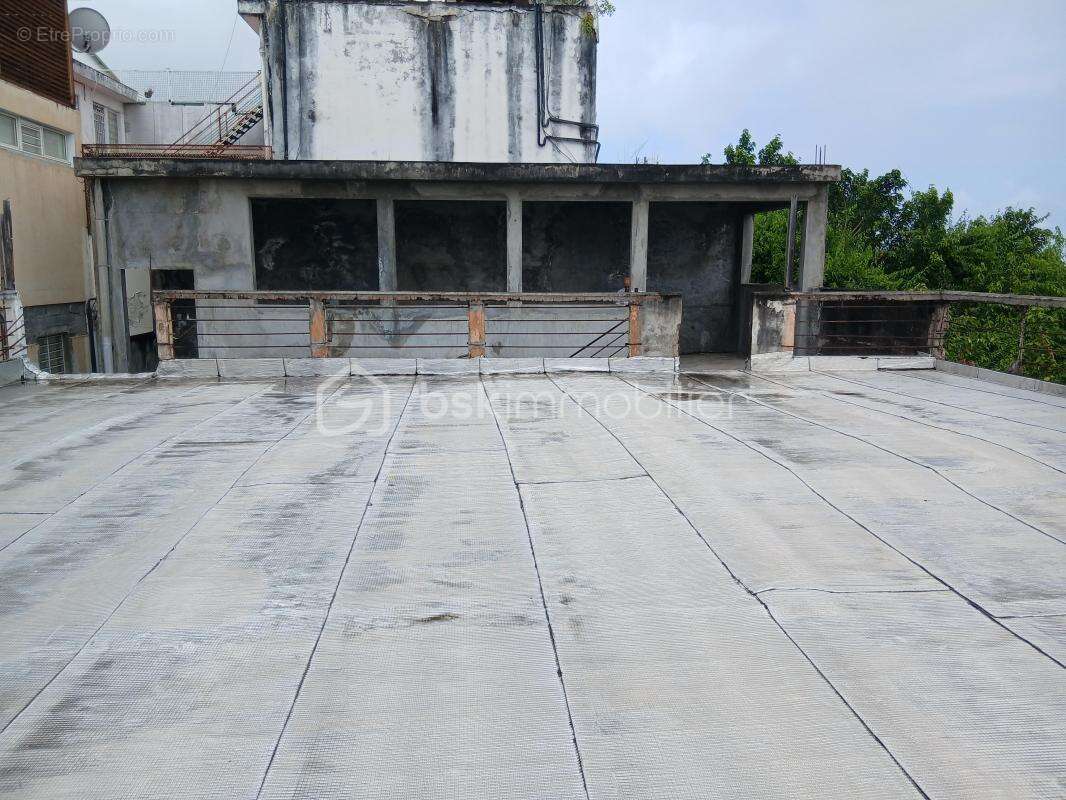 Immeuble d’exception au cœur de Basse-Terre avec rooftop et vue mer - photo 7
