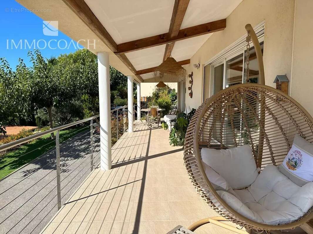 Maison à HYERES