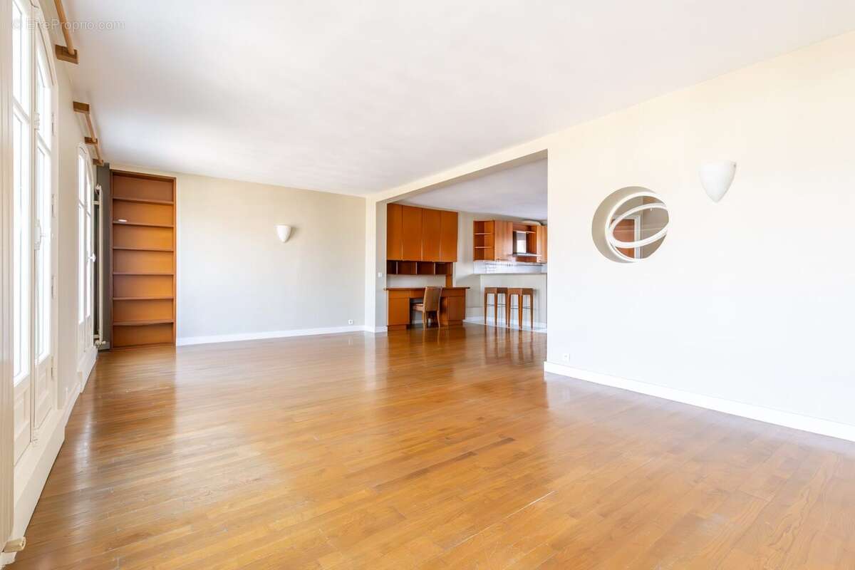Appartement à PARIS-12E
