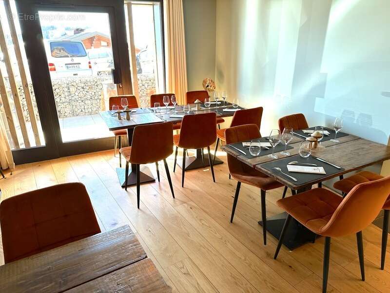 Commerce à HAUTELUCE