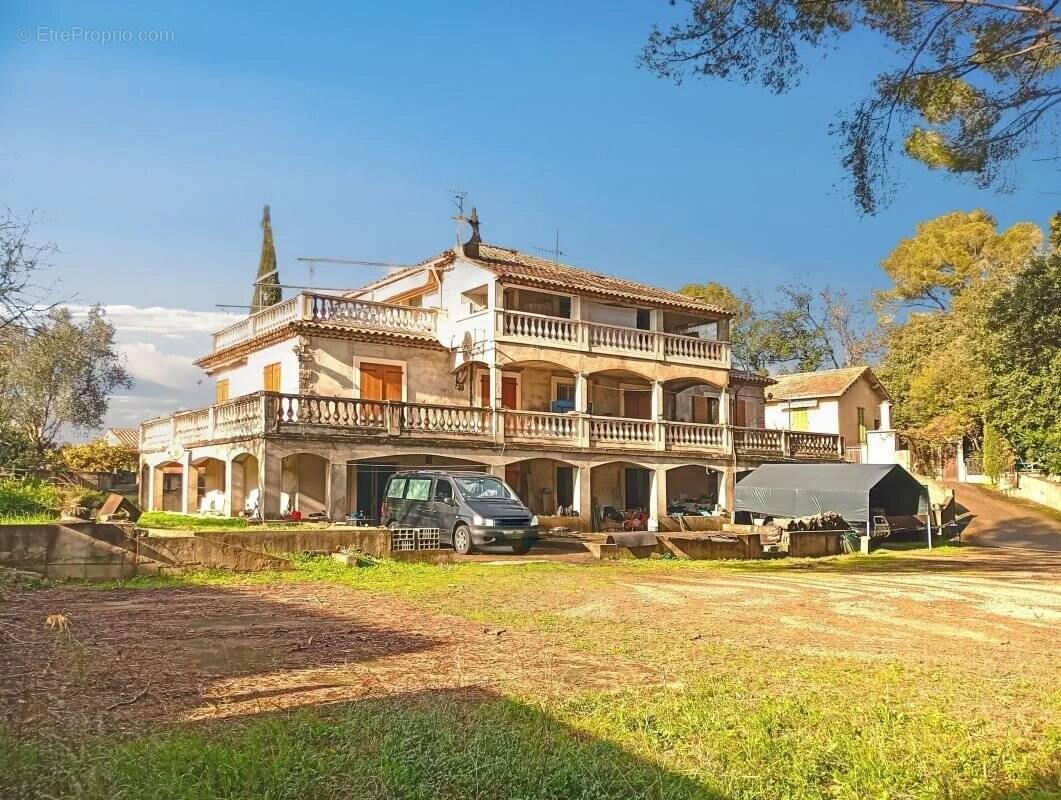Maison à MOUGINS