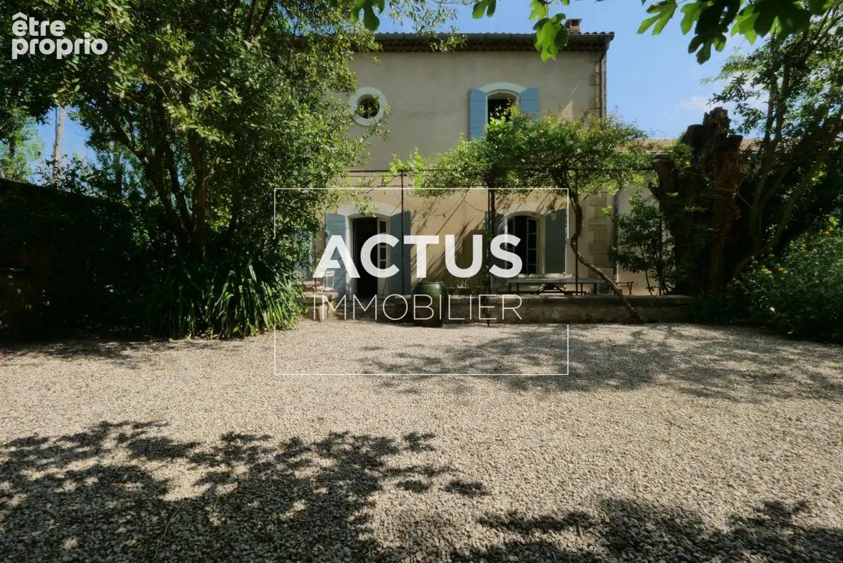 Maison 192 m² à La Roque-D'antheron  - photo 2