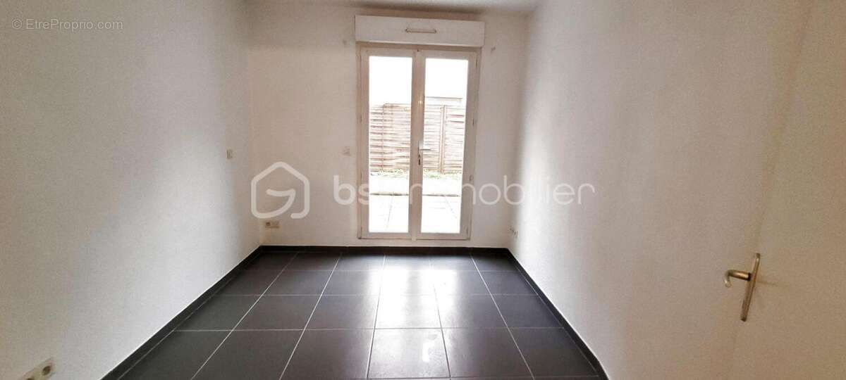 T2 de 43.5 m² avec petit garage - photo 8