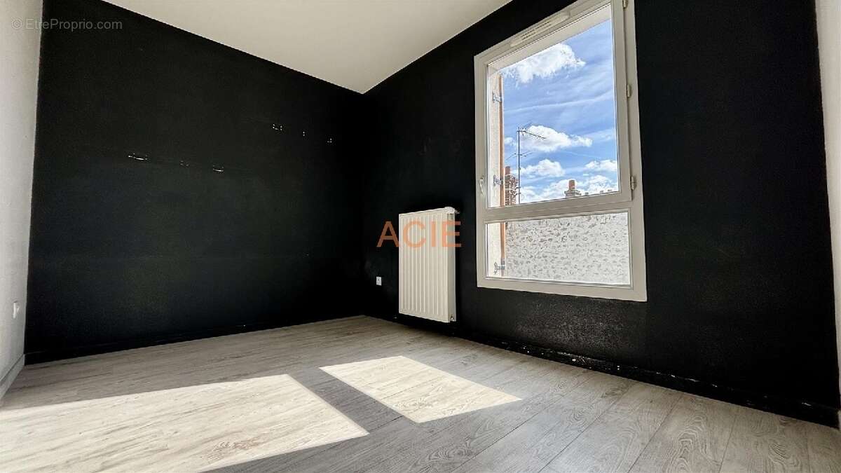Appartement à LOUVRES