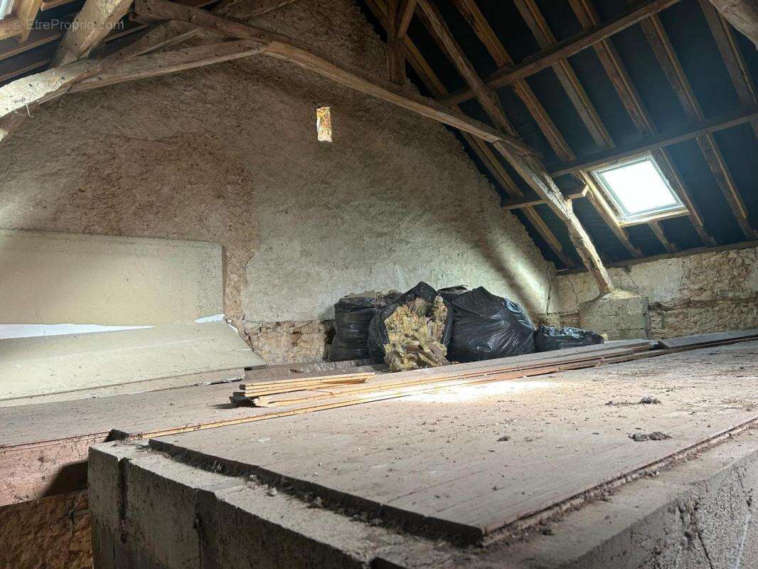Maison à LES RAIRIES