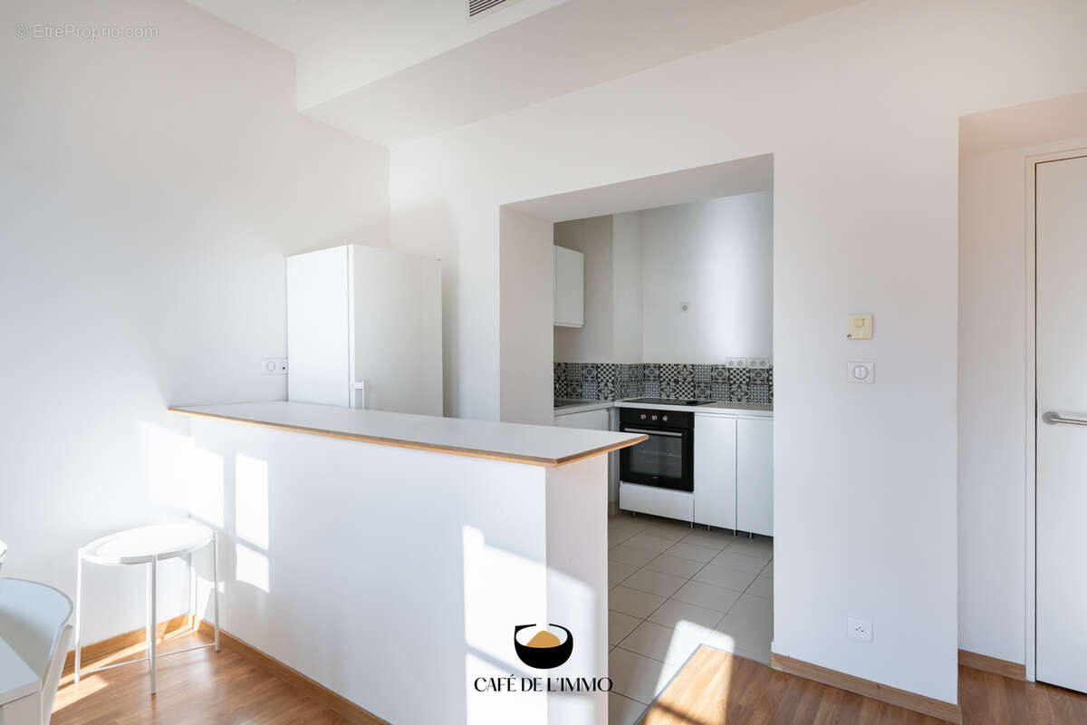 Appartement à MARSEILLE-2E