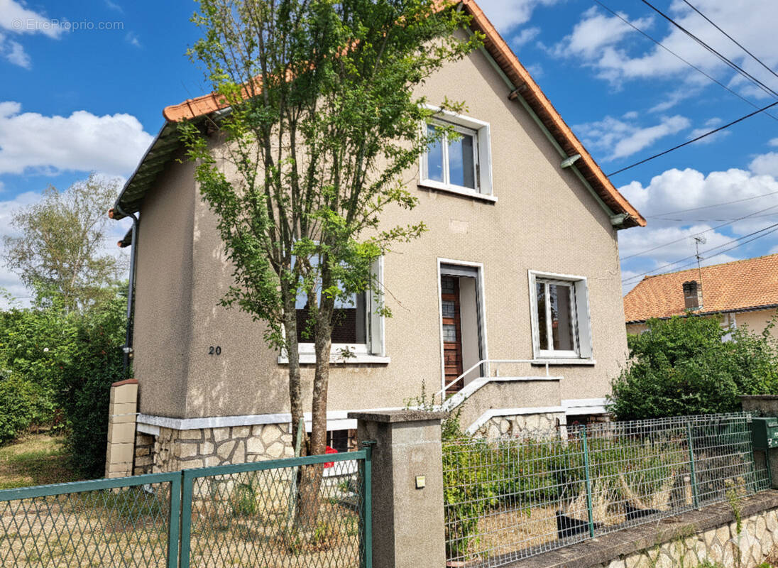 Maison à CHATELLERAULT