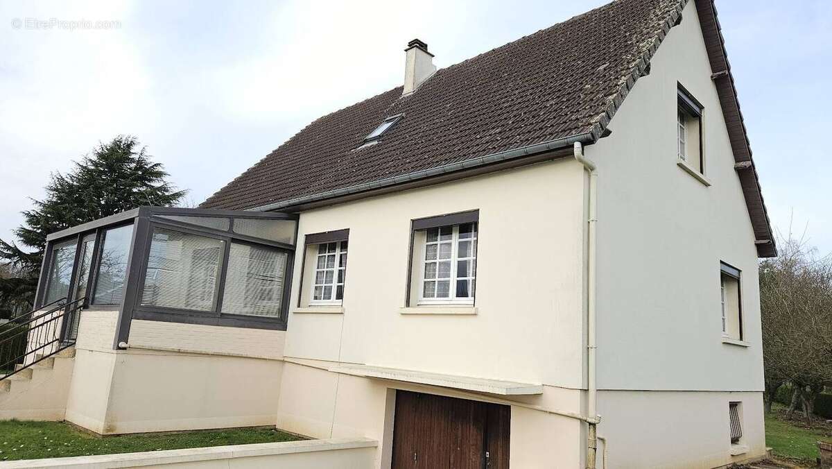 Maison à CLERES