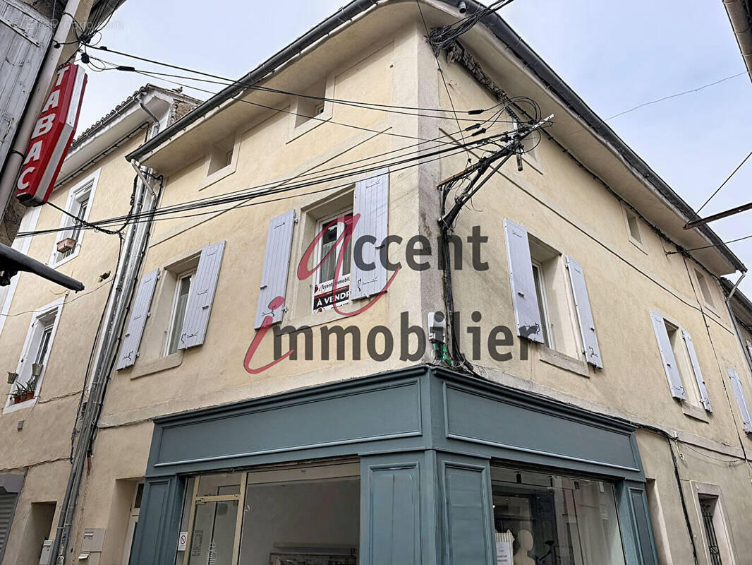 Appartement à L'ISLE-SUR-LA-SORGUE