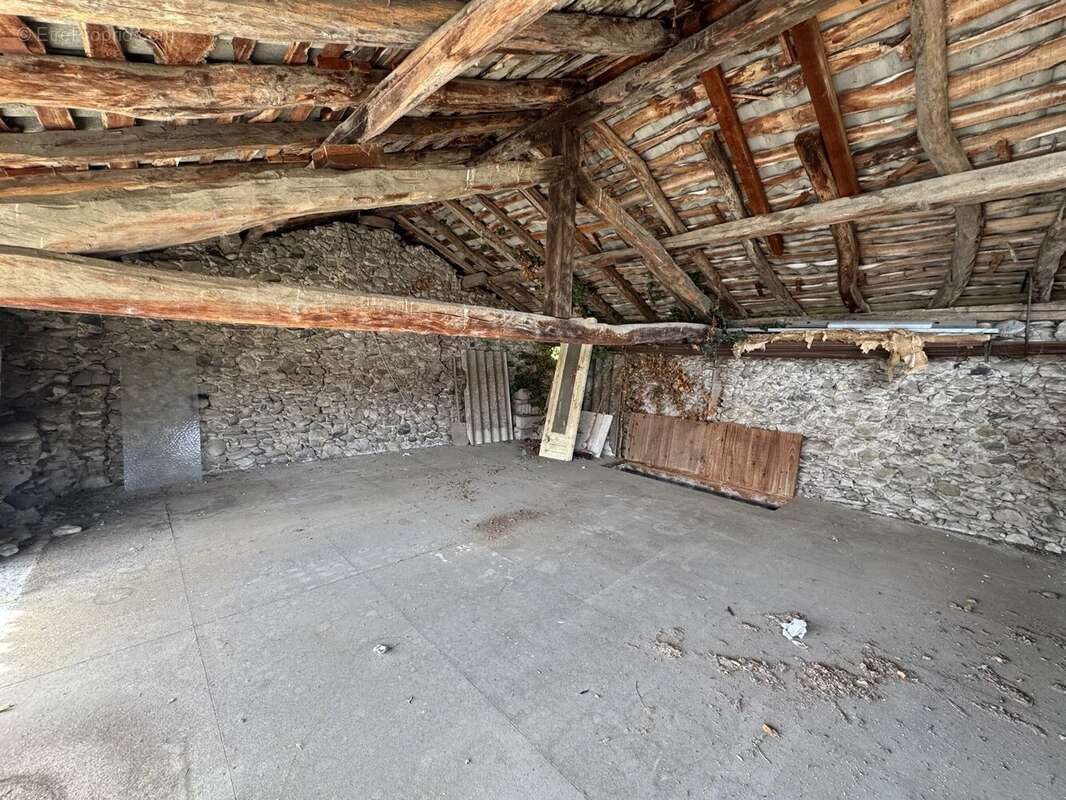 Maison de village à rénover - photo 4