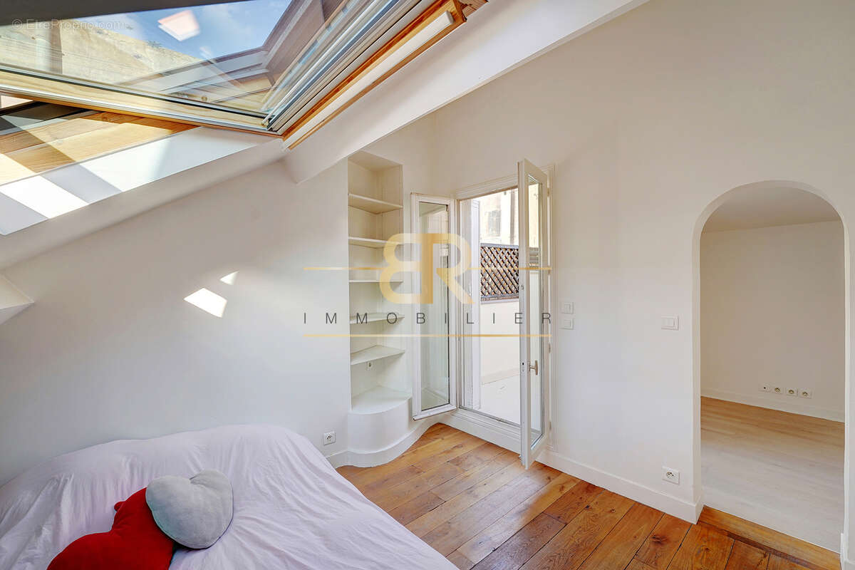 Appartement à PARIS-5E