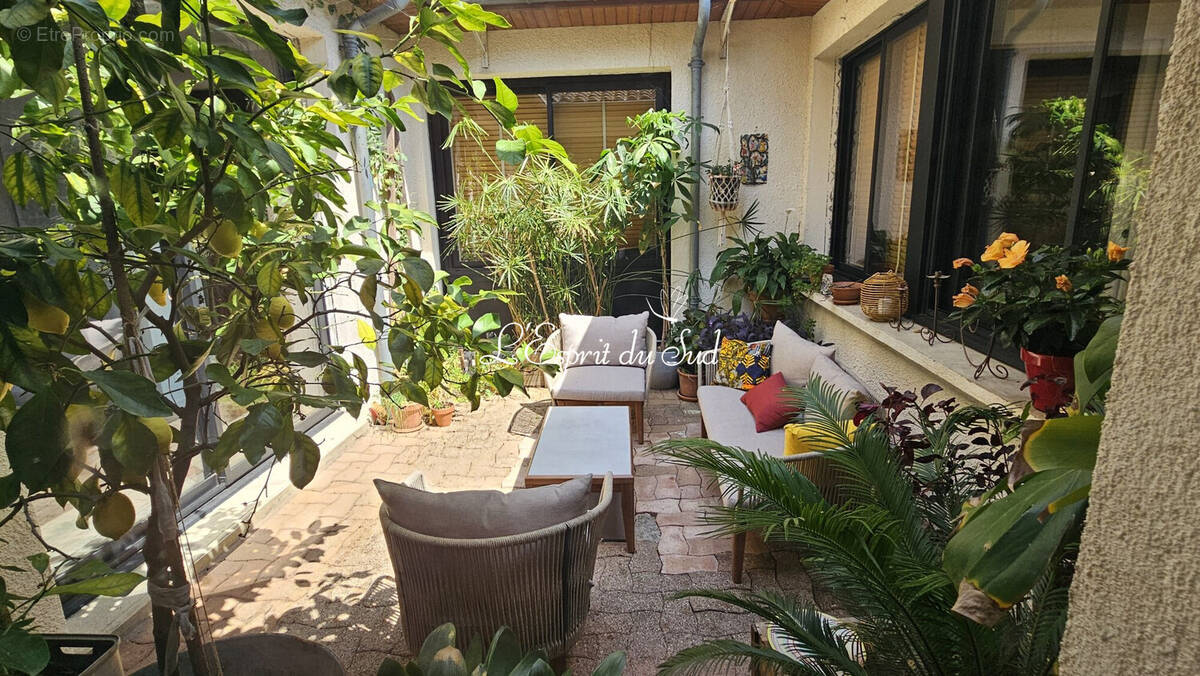 Maison 134 m² à Graulhet  - photo 3
