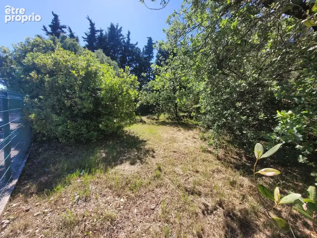 Terrain à bâtir de 640 m² à LA GAUDE (06) - photo 2