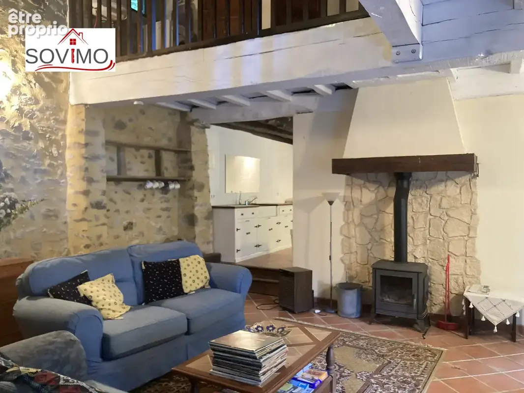 Dans un cadre exceptionnel, ancien moulin du xviie siècle avec maison, gite, terrain bord rivière - photo 4