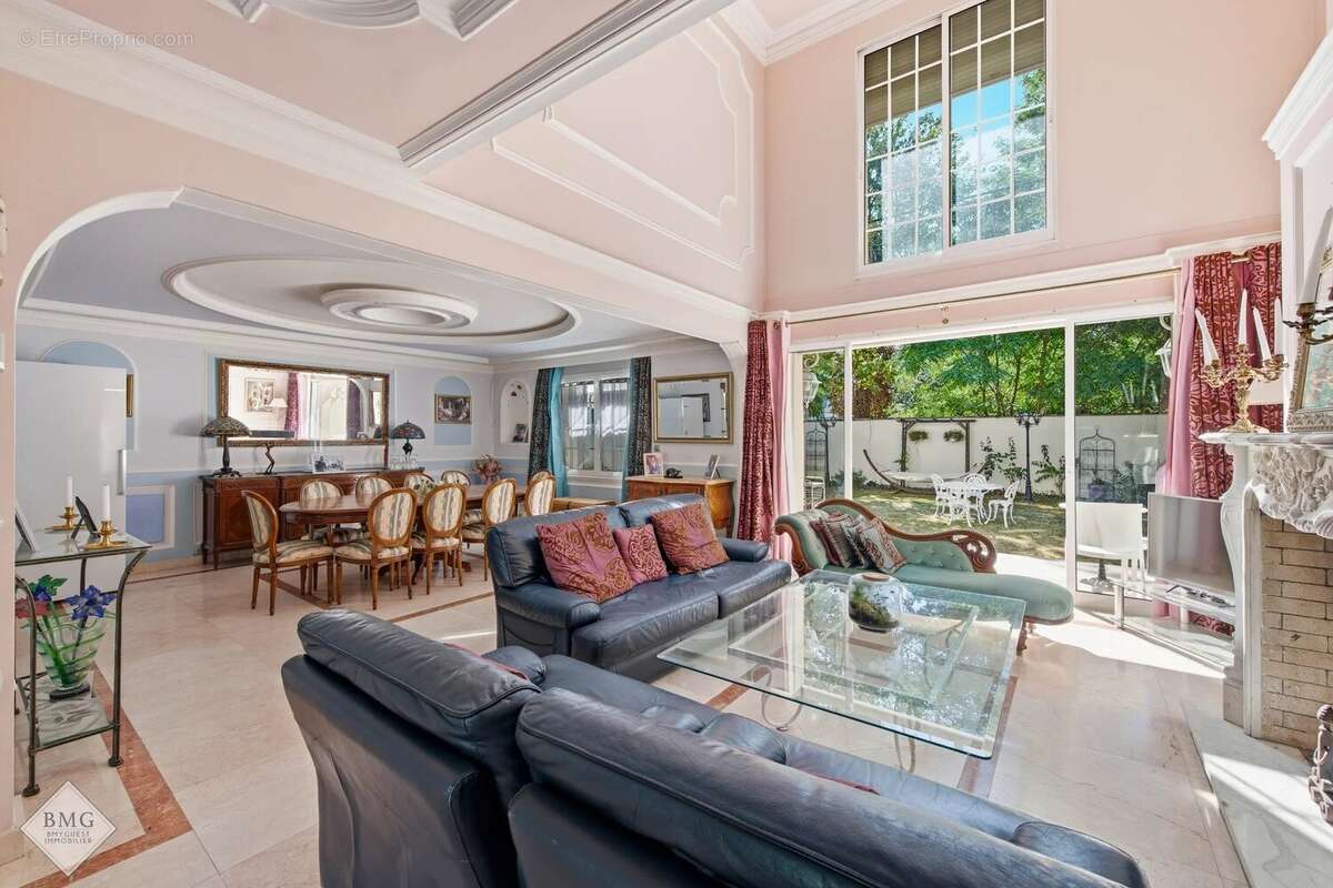 EXCLUSIVITÉ – LE PLESSIS-TRÉVISE (94420) Villa familiale de 290 m² en résidence recherchée - photo 7