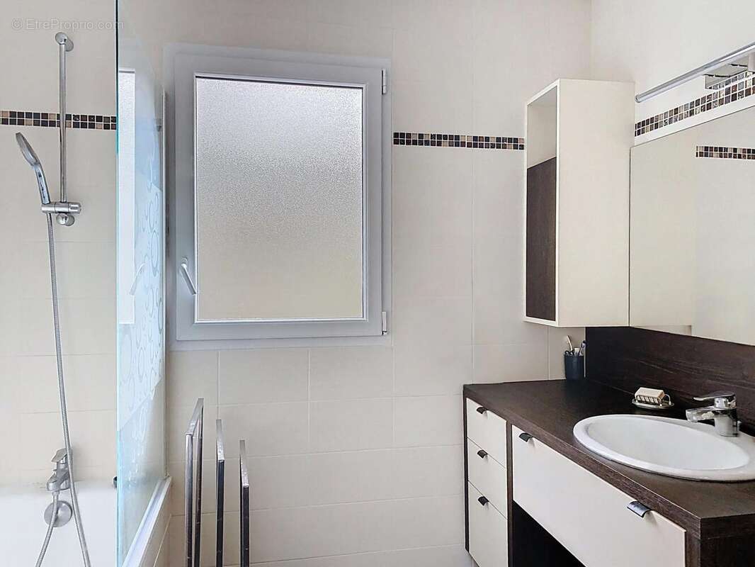 Photo 8 - Appartement à LE PLESSIS-TREVISE