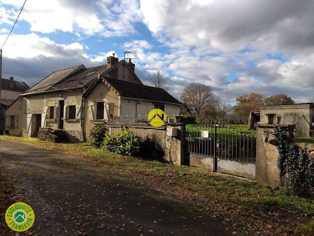 Maison à VALIGNY