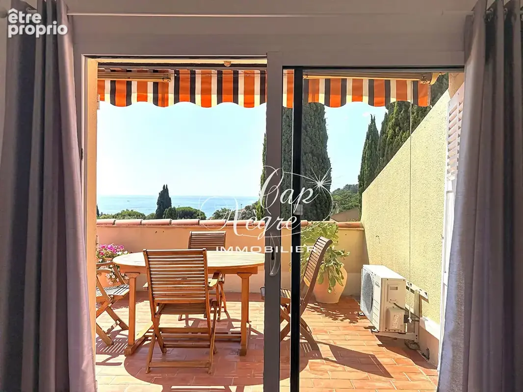 Appartement 2 pièces vue mer avec piscine à Pramousquier Le Lavandou - photo 4
