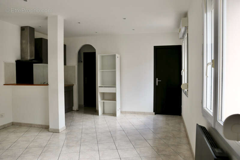 Appartement au premier étage à vendre 2 pièces REIMS (51), libre de toutes occupations ; - photo 10