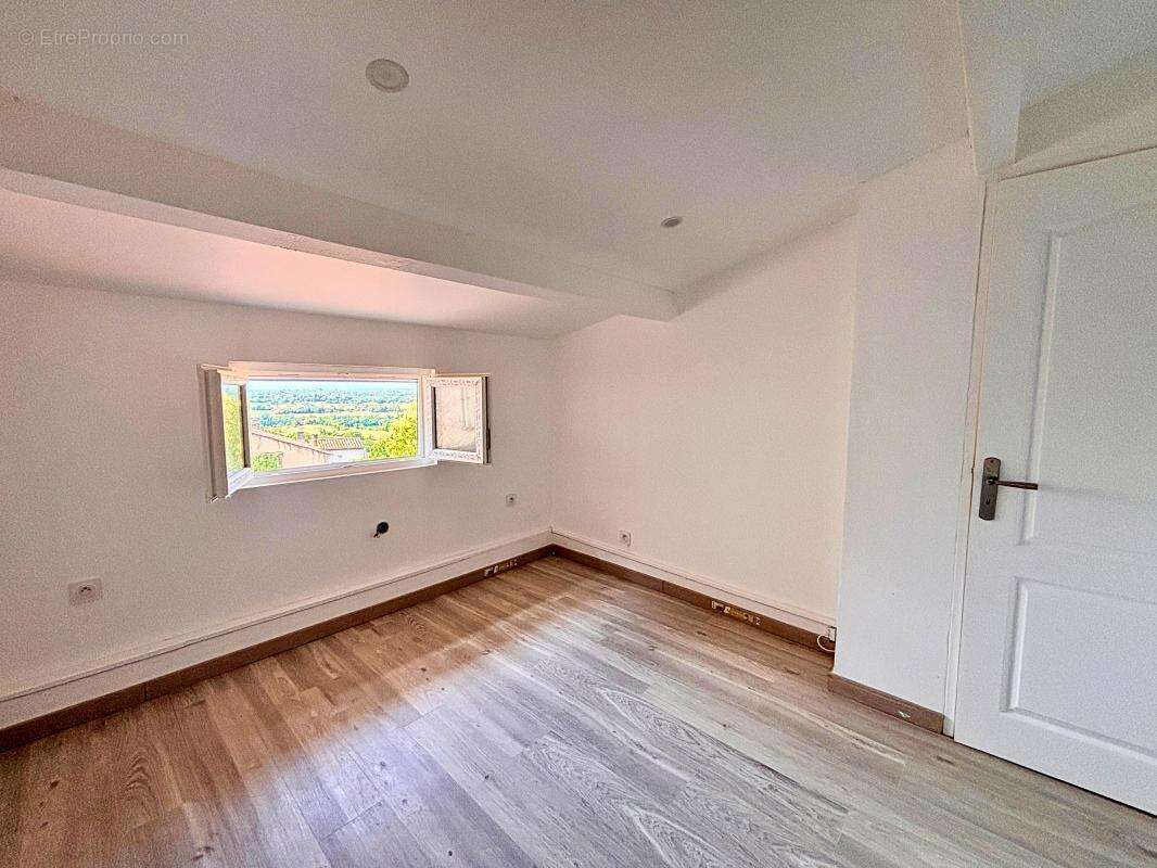 Maison 73 m² à Saint-Martin  - photo 11