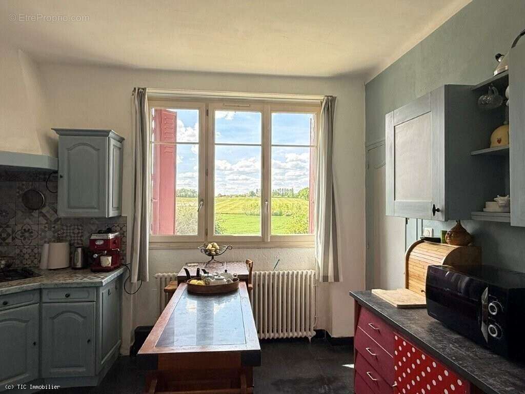 Maison à CHAMPAGNE-MOUTON