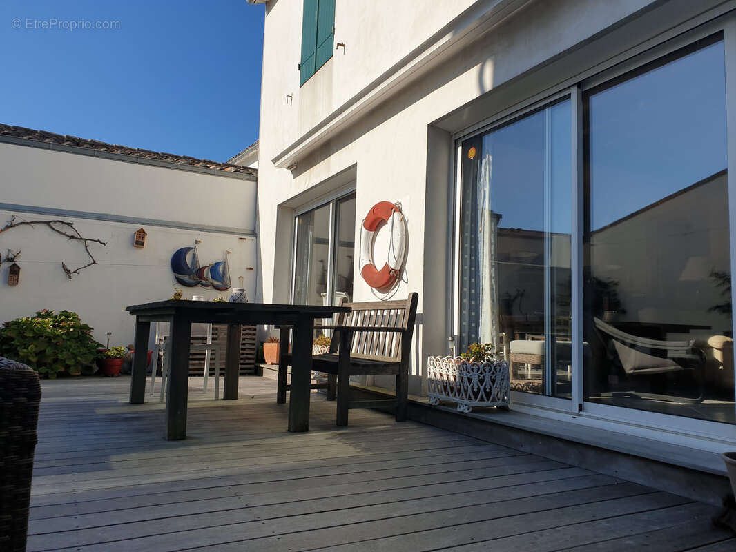 Maison à SAINT-CLEMENT-DES-BALEINES