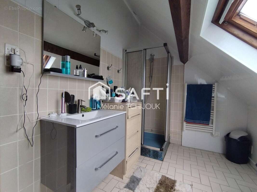 Maison 180 m² à Montcorbon  - photo 8