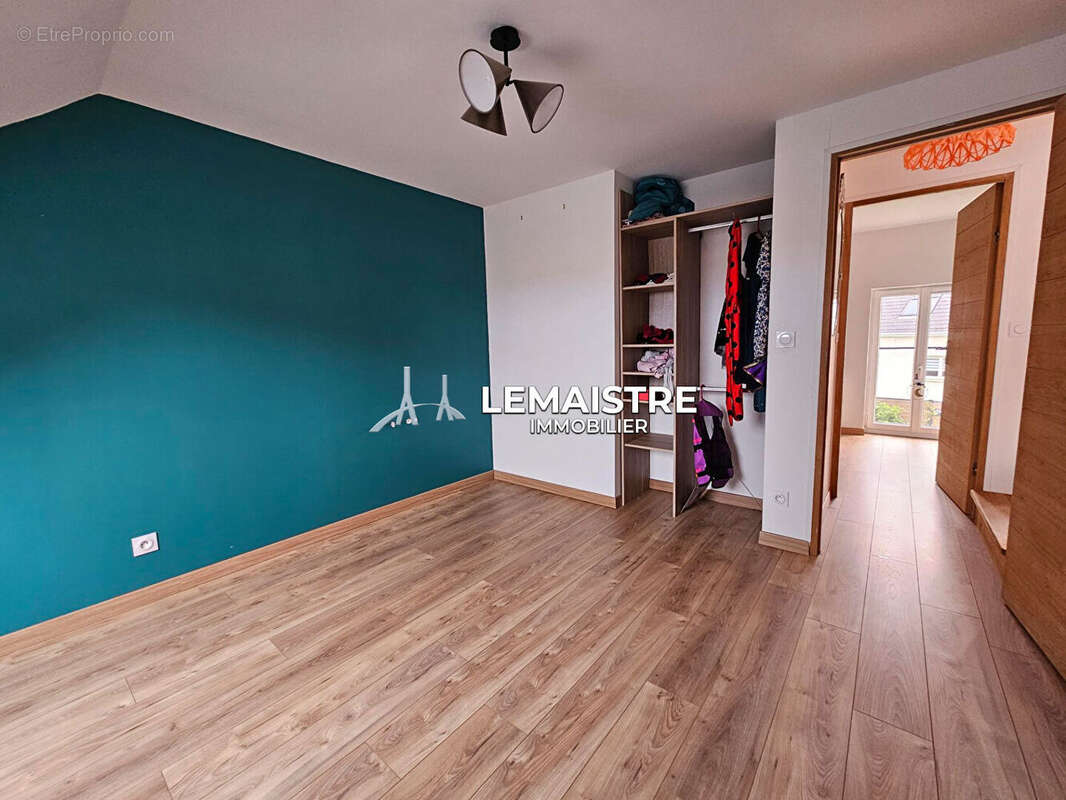 Maison à SAINT-LAURENT-DE-BREVEDENT