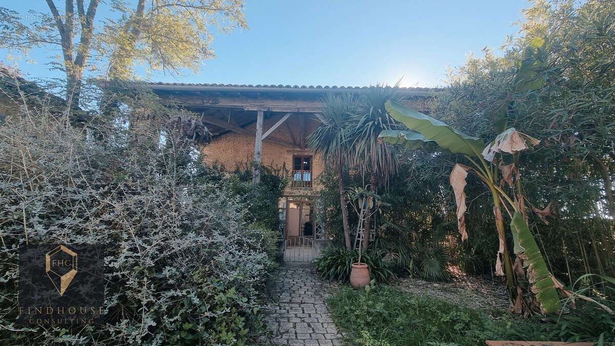 Maison à POUY-DE-TOUGES