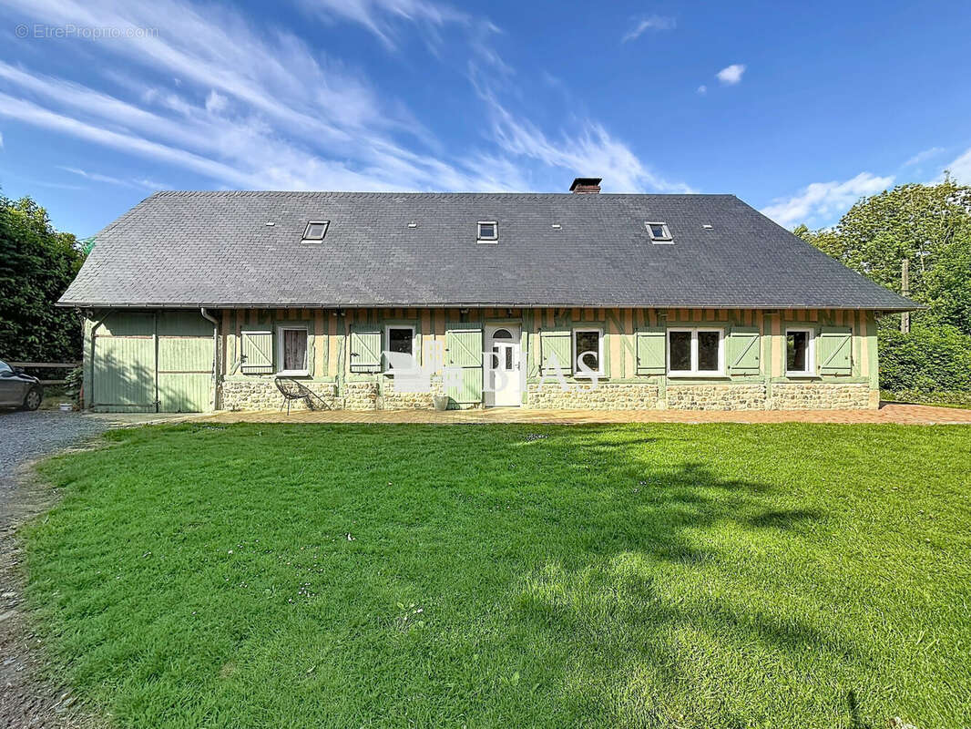 Maison à PONT-L'EVEQUE