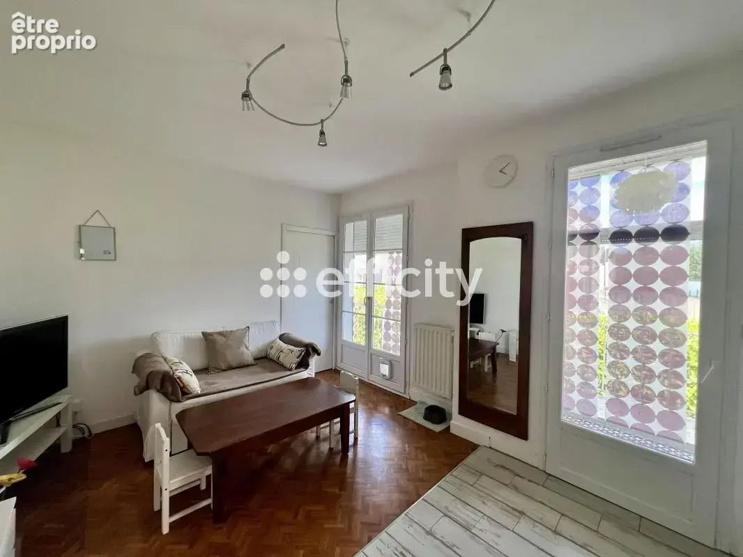 Maison 133 m² à Chambray-Les-Tours  - photo 7