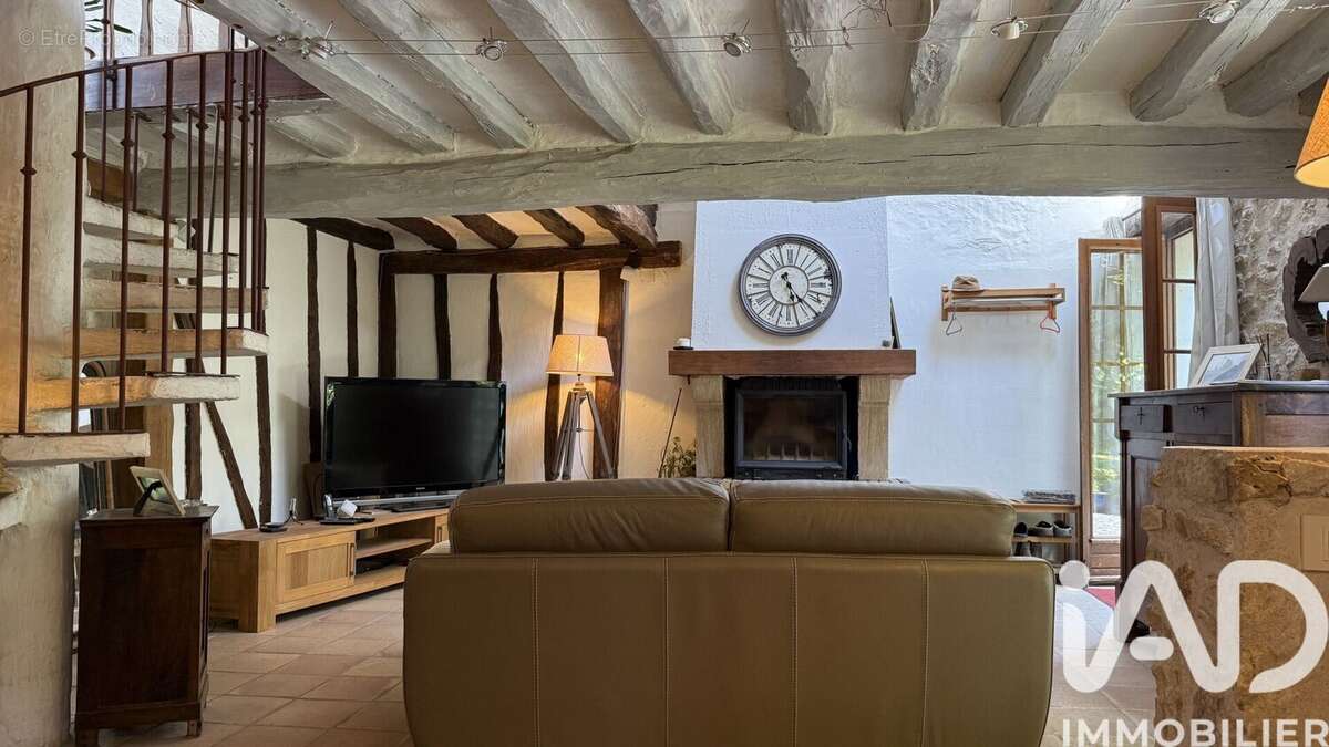 Maison 135 m² à Salins  - photo 3