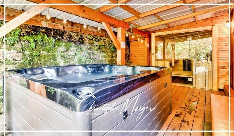 Gîte à vendre 9 chambre à ABRESCHVILLER (57), avec piscine, spa et jacuzzi - photo 9