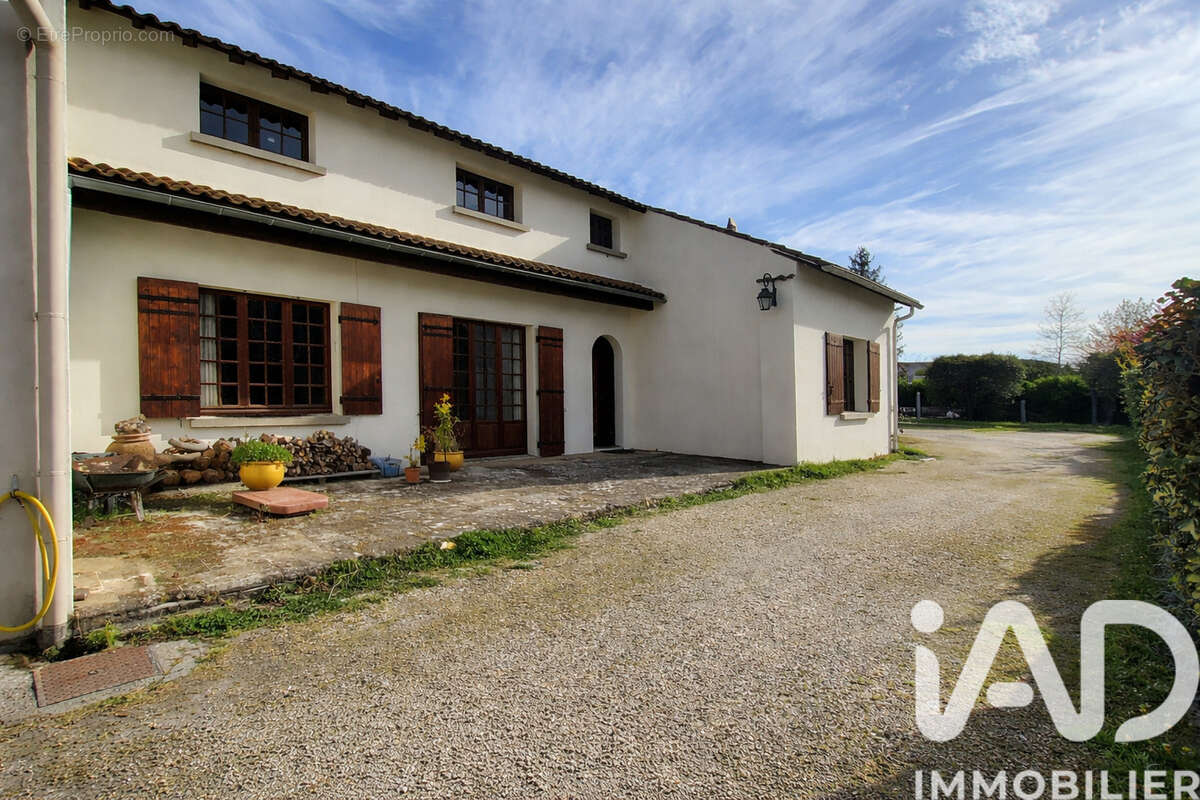 Photo 2 - Maison à BEAUCAIRE