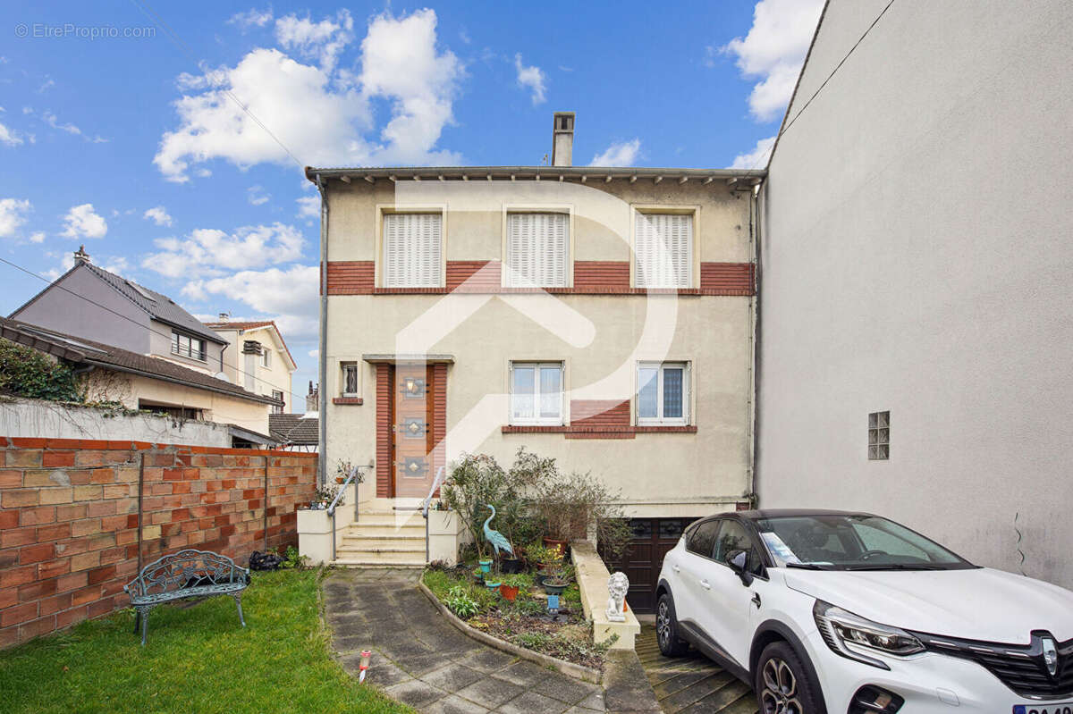 Maison à COLOMBES
