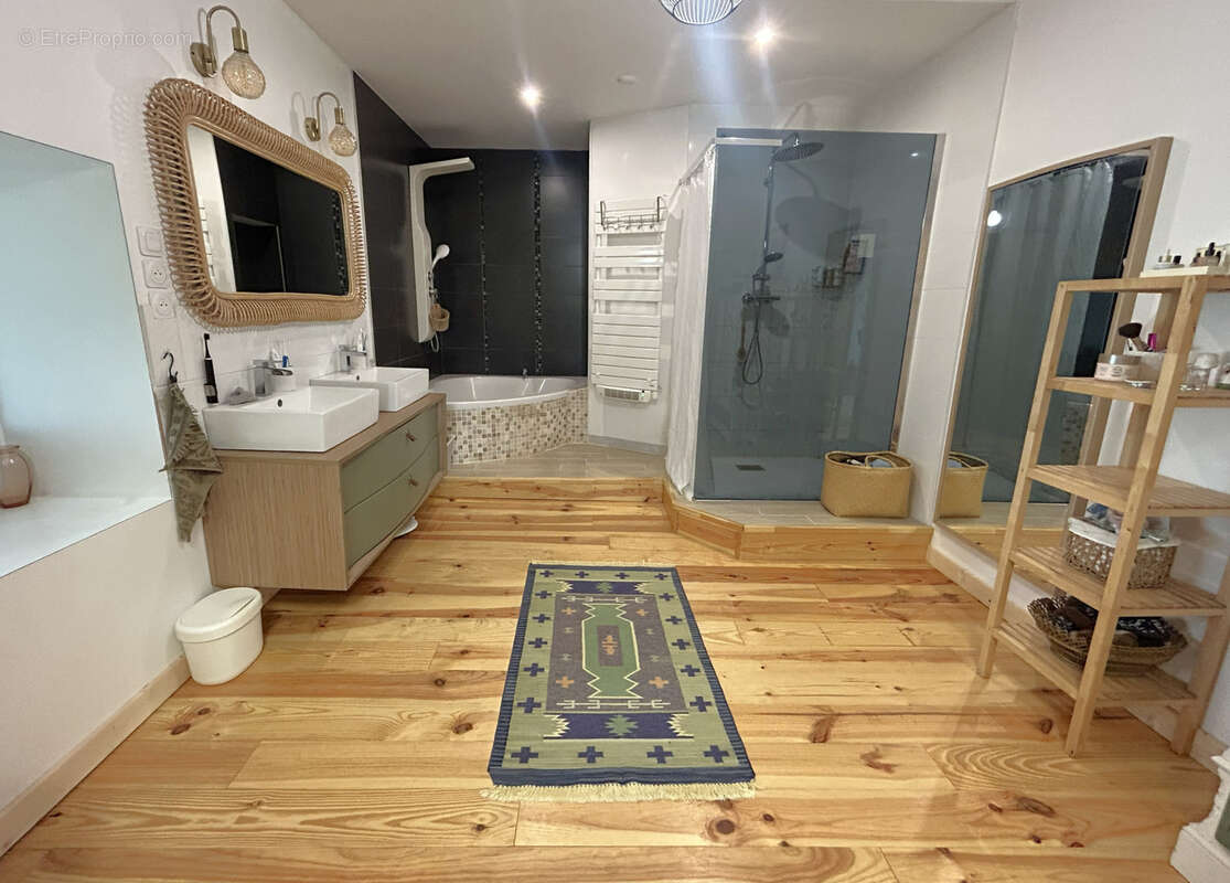 Maison à VILLARS-LES-DOMBES