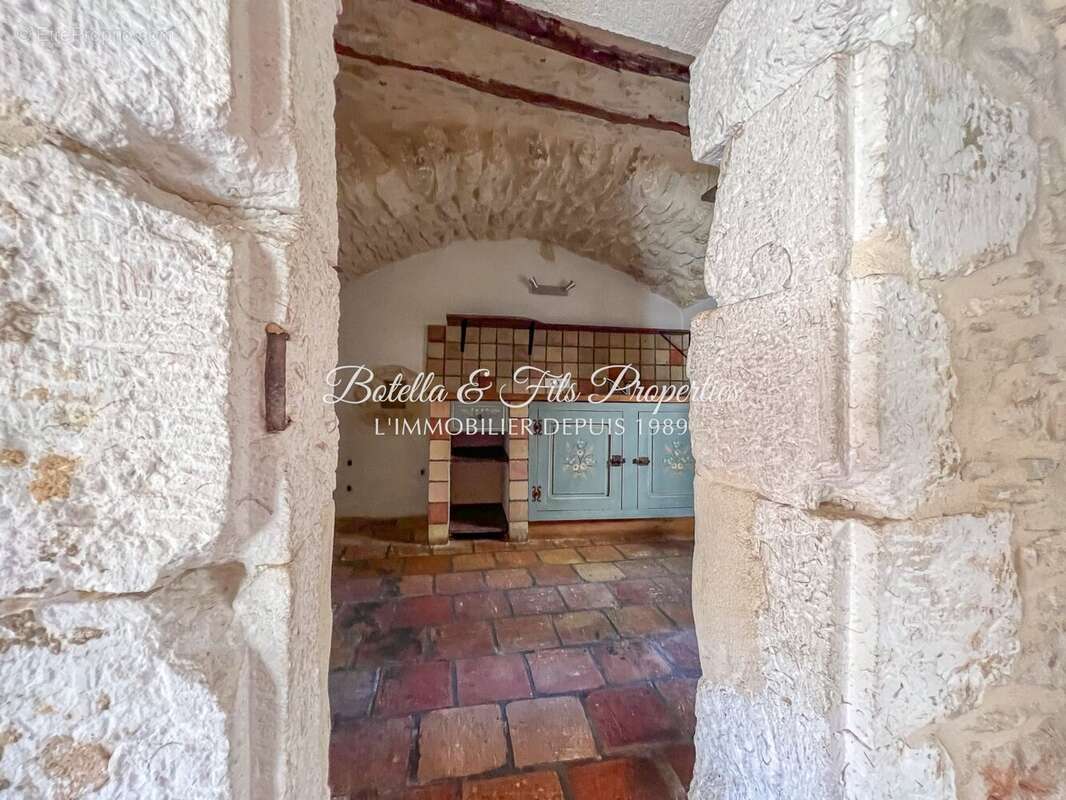 Maison à GOUDARGUES