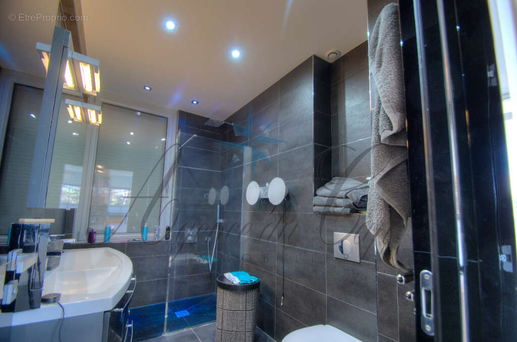 Villa d'architecte avec piscine à valescure - photo 12