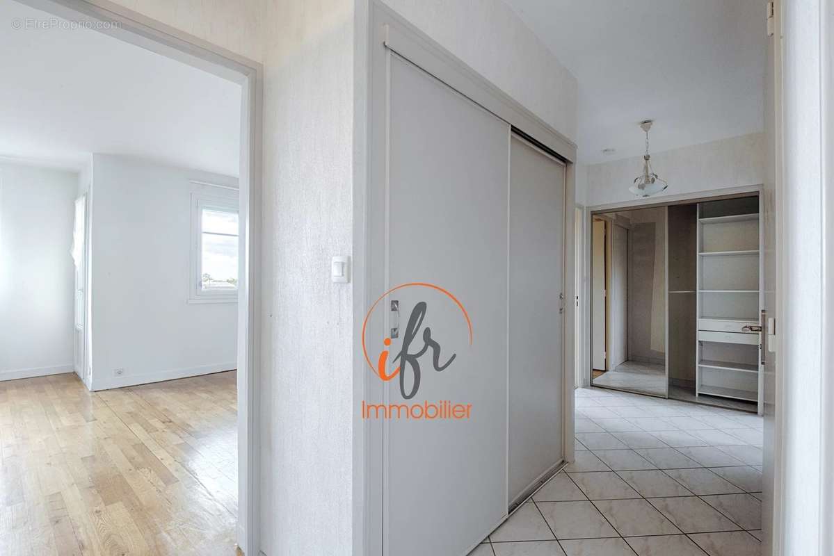 Appartement à BOURGOIN-JALLIEU