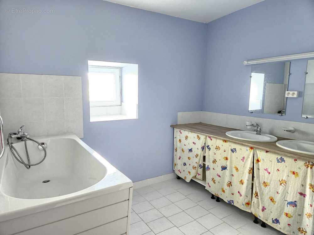 Maison à GRANDVILLERS