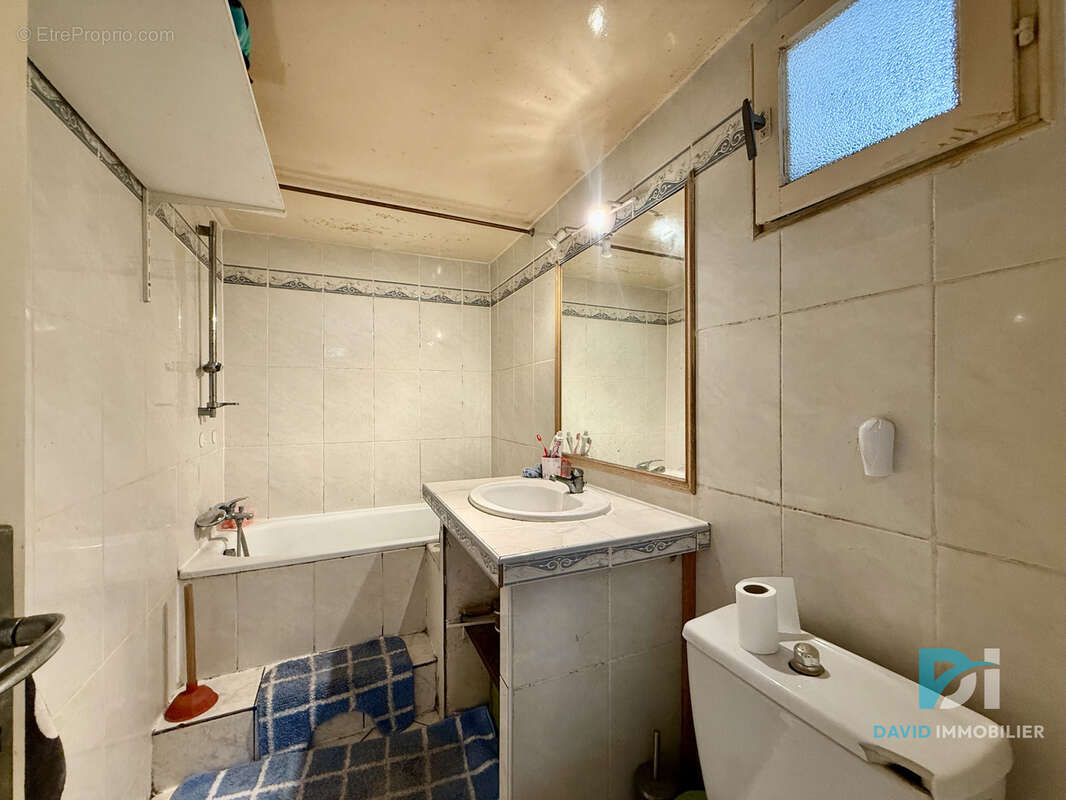 Maison à SAINT-THIBERY