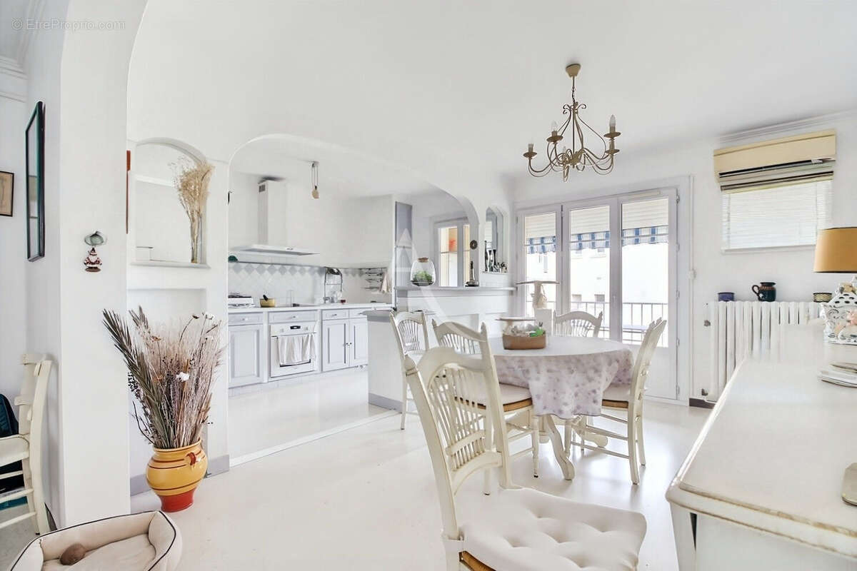 Appartement à CARQUEIRANNE