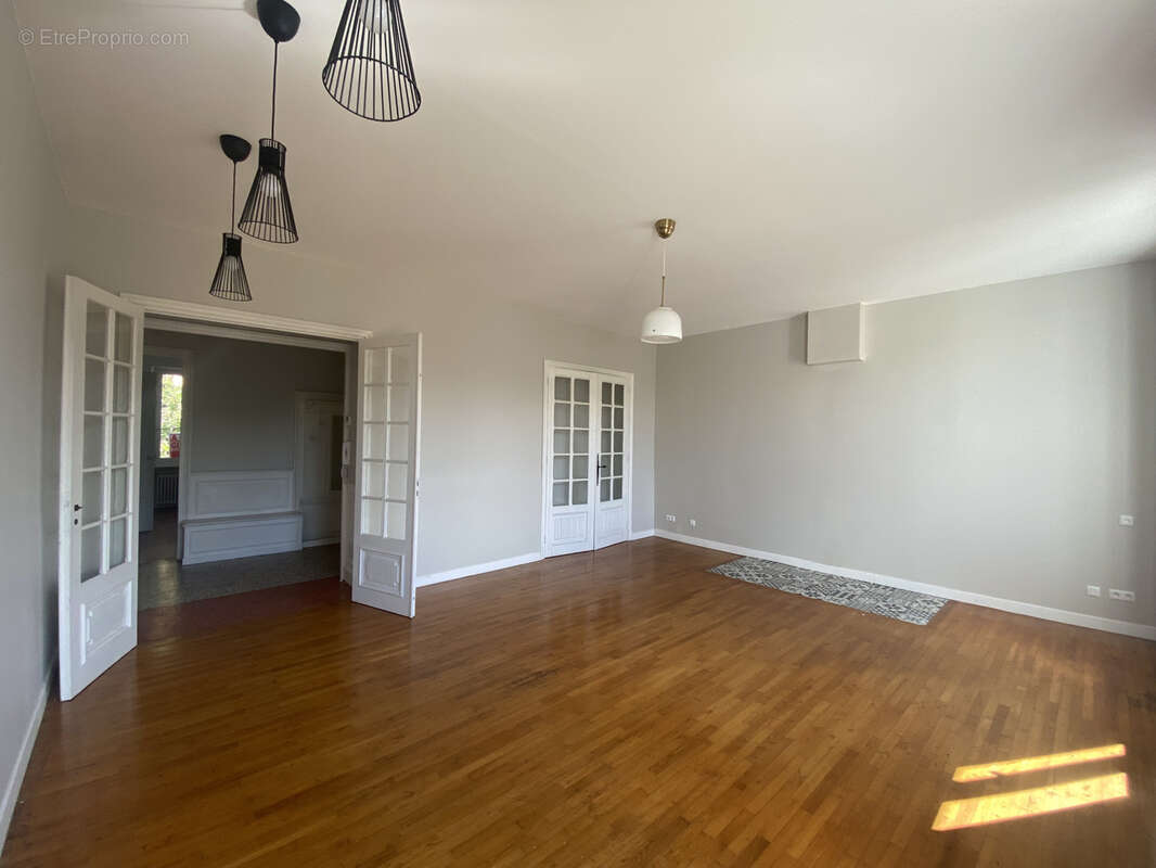 Appartement à SAINT-ETIENNE