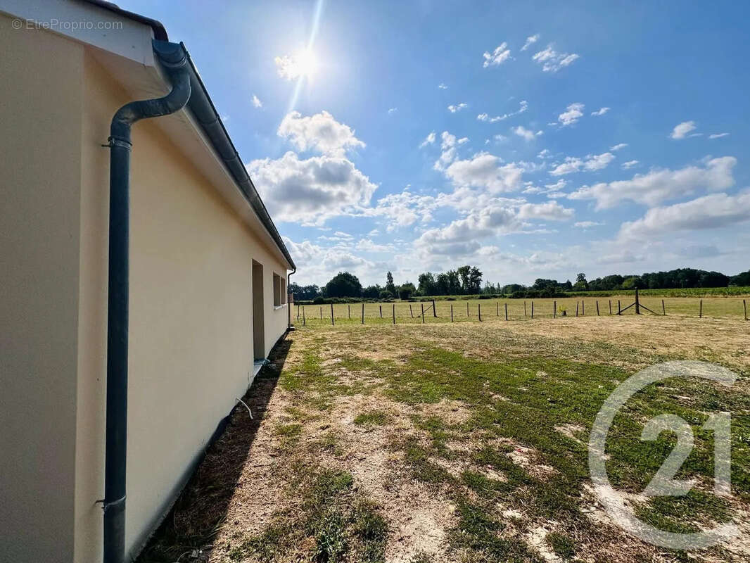 Maison 134 m² à Salignac  - photo 10
